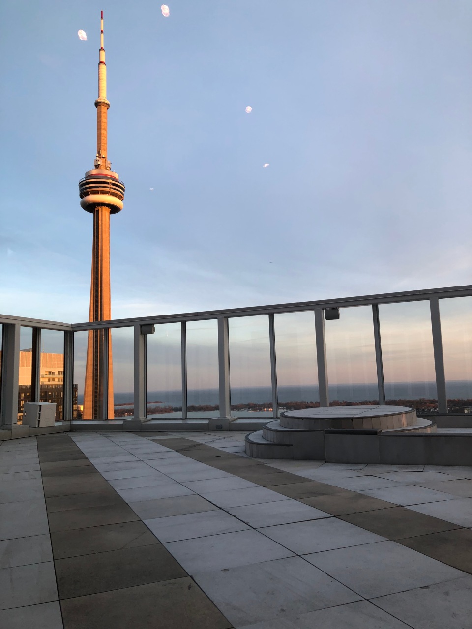 Rooftop Bars - Top things to do in Toronto in Spring!